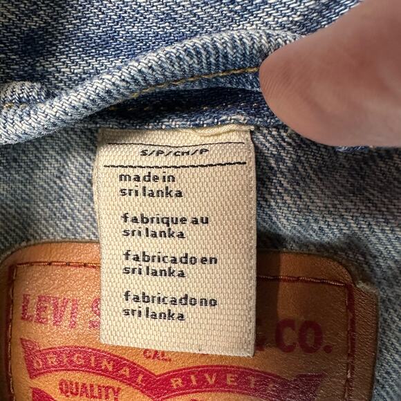 Levi's Distressed Aged Vintage Wash Jean Shirt/Jacket Women's S Blue Button-Up - Picture 8 of 10